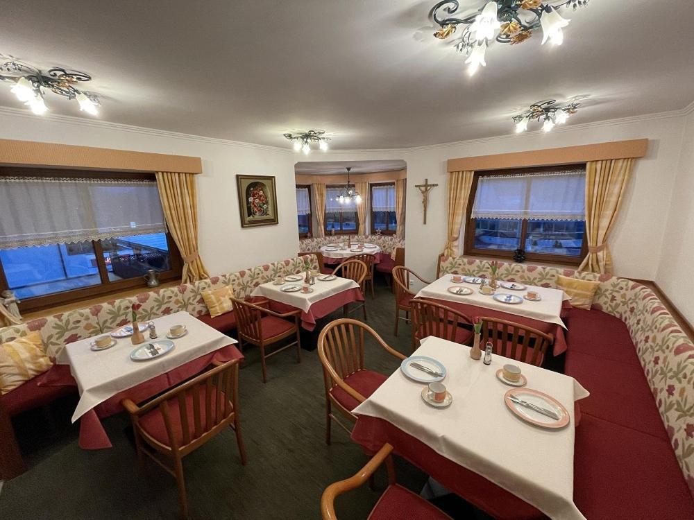 Restaurant-Pension Dorfwirt Бад Клайнкирххайм Екстериор снимка
