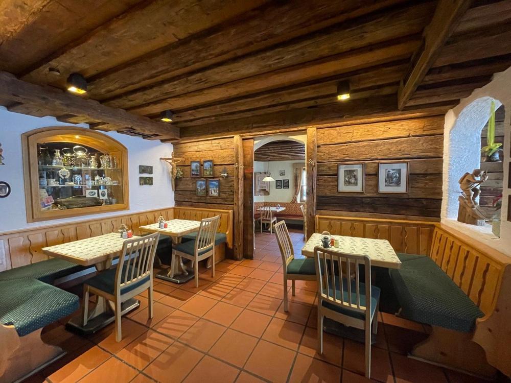Restaurant-Pension Dorfwirt Бад Клайнкирххайм Екстериор снимка